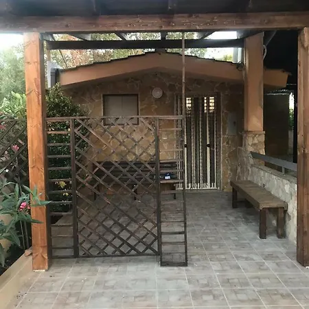 Casa vacanze Beach House Sant Isidoro (Apulia)