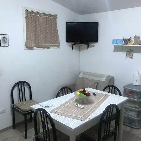 Beach House Casa vacanze Sant Isidoro (Apulia)
